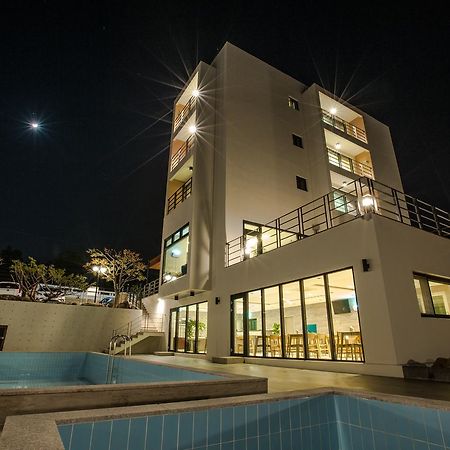 Suave Hotel Seogwipo Exterior photo