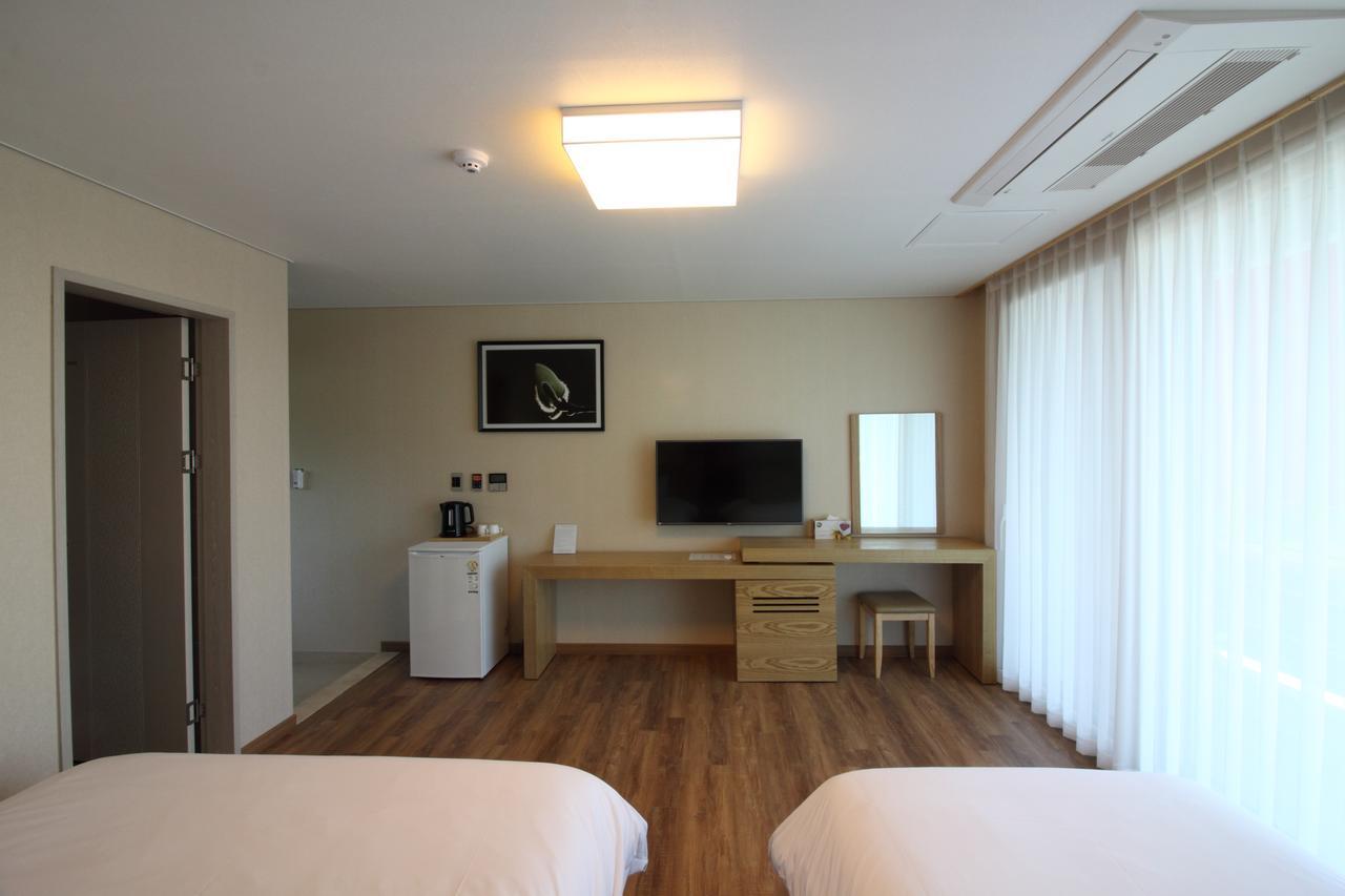 Suave Hotel Seogwipo Exterior photo