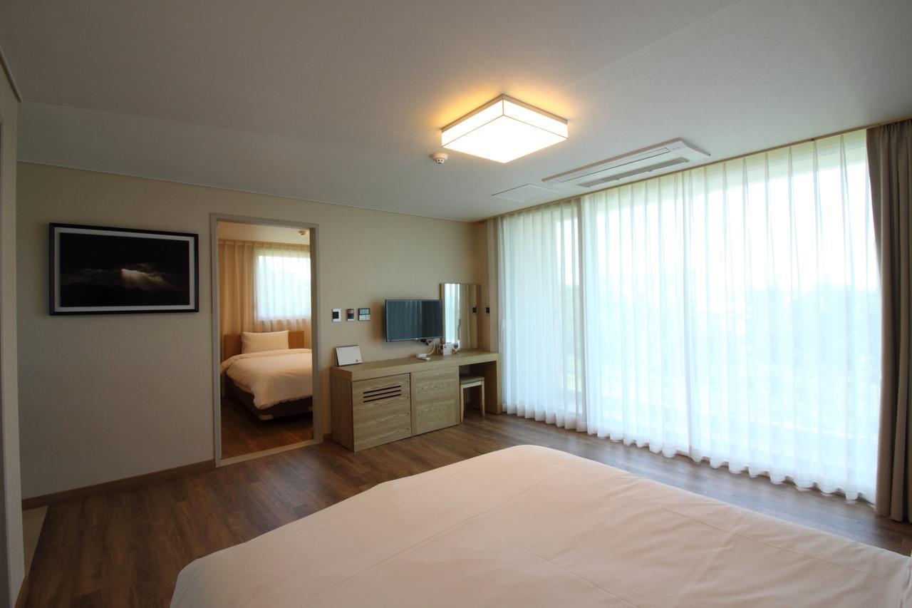 Suave Hotel Seogwipo Exterior photo